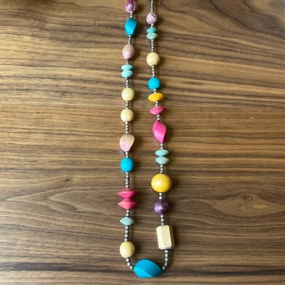 5/$45 Vintage Long Chunky Colorful Beaded Necklace silver Pink blue Wood B3